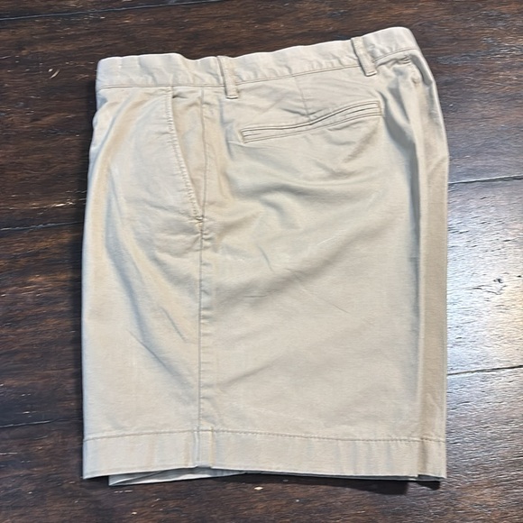 Men’s J. Crew 7” Khaki Stretch Chino Shorts - 29” Waist - Like New!  🧡 - Picture 4 of 13
